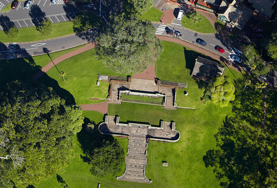 Cornwall Park Memorial Steps, Auckland
